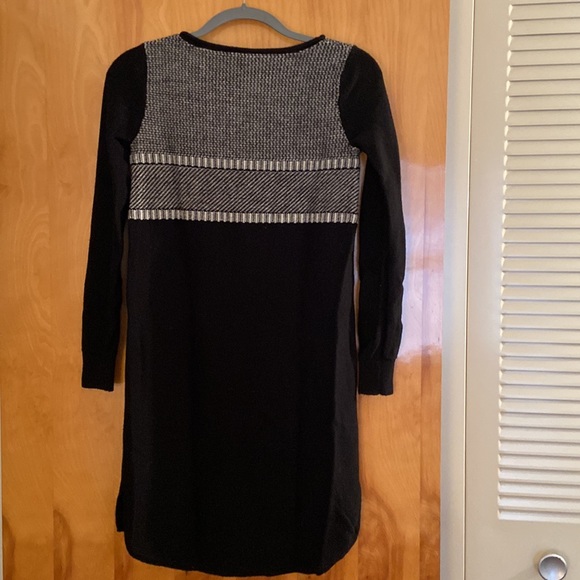 Athleta - Picture 2 of 11